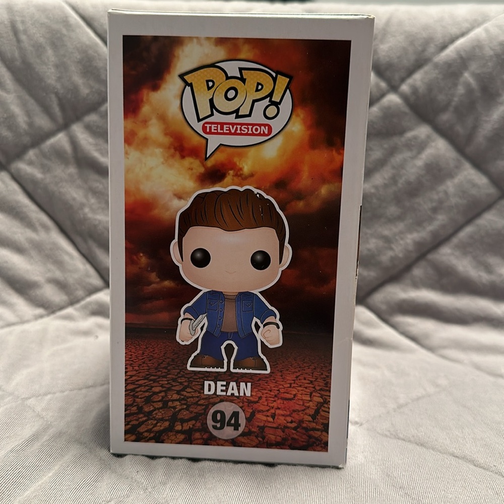 Funko pop 94 Dean Winchester bloody show exclusive 2014 - Picture 6 of 7